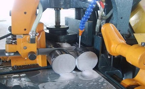 万源卧式带锯床的送料方式有哪几种？